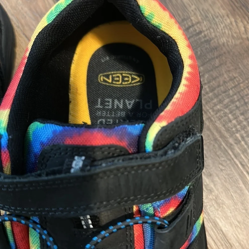 Keen Newport Black/Original Tie Dye Water/Hiking‎ Shoes Sandals Size 5